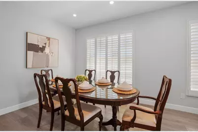 1274 W Vaquero Ct, Chula Vista, CA 91910 - Photo 9