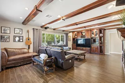 10510 Grandview Drive, La Mesa, CA 91941 - Photo 7