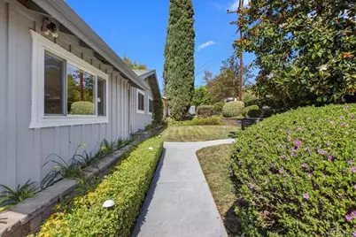 441 Condado Way, Escondido, CA 92025 - Photo 5