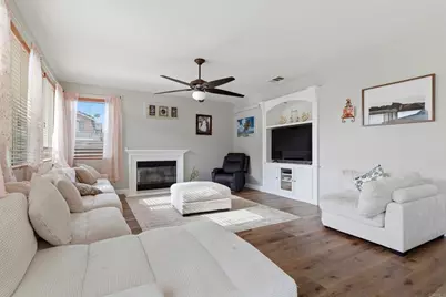 36892 Maxmillian Avenue, Murrieta, CA 92563 - Photo 9