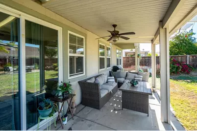 30241 Trois Valley Street, Murrieta, CA 92563 - Photo 27