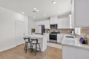30753 Alister Ln, Winchester, CA 92596 - Photo 9