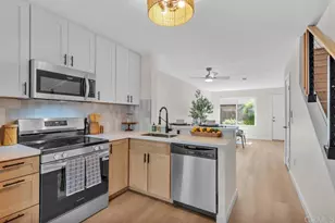 10107 Peaceful Ct, Santee, CA 92071 - Photo 11