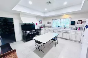 2130 Sunset Dr, Vista, CA 92081 - Photo 35
