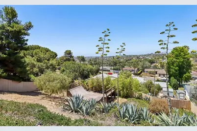 410 Santa Clara Drive, Vista, CA 92083 - Photo 37