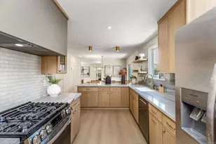 12497 Gilmore Ave, Los Angeles, CA 90066 - Photo 13