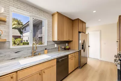 12497 Gilmore Ave, Los Angeles, CA 90066 - Photo 11