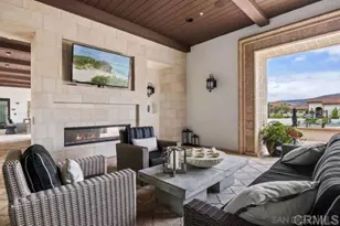 7875 Lusardi Creek Ln, San Diego, CA 92127 - Photo 5