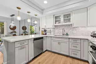 5204 Caminito Solitario, San Diego, CA 92108 - Photo 15