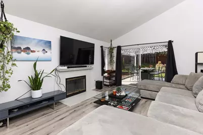 10402 Rancho Carmel Drive, San Diego, CA 92128 - Photo 7