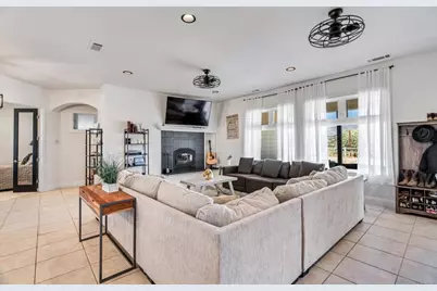44075 Timber Trail, Hemet, CA 92544 - Photo 11