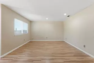 1448 Esperanza Way, Escondido, CA 92027 - Photo 9
