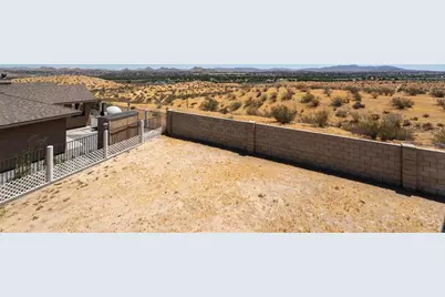 14277 Glenview Court, Victorville, CA 92395 - Photo 29