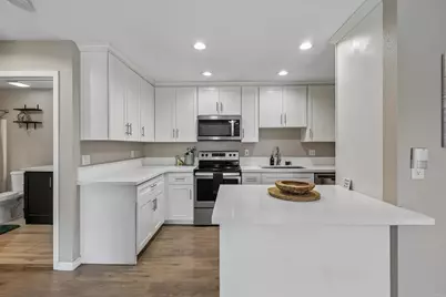 745 E Bradley Avenue, El Cajon, CA 92021 - Photo 11