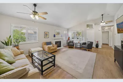23979 Via Astuto, Murrieta, CA 92562 - Photo 9