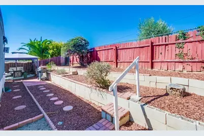 1120 E Mission Road #27, Fallbrook, CA 92028 - Photo 13