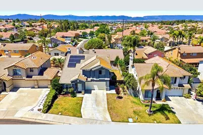 39513 Tangletree Way, Murrieta, CA 92563 - Photo 51