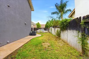 39513 Tangletree Way, Murrieta, CA 92563 - Photo 43