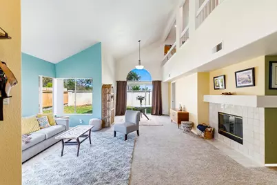 39082 Via Las Quintas, Murrieta, CA 92562 - Photo 5