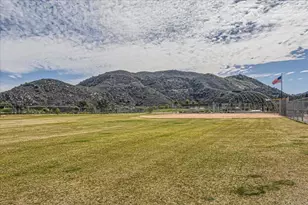 35107 Rangpur Ln, Fallbrook, CA 92028 - Photo 17