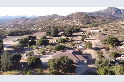 24352 Featherstone Canyon Rd, Lakeside, CA 92040 - Photo 13