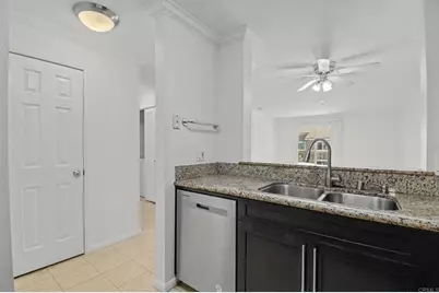 7405 Charmant Dr #2022, San Diego, CA 92122 - Photo 7