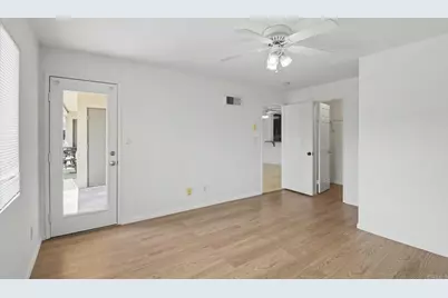 7405 Charmant Dr #2022, San Diego, CA 92122 - Photo 19