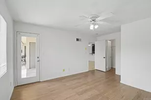 7405 Charmant Dr, San Diego, CA 92122 - Photo 19