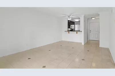 7405 Charmant Dr #2022, San Diego, CA 92122 - Photo 11