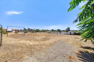 5573 Bluff St, Norco, CA 92860 - Photo 37