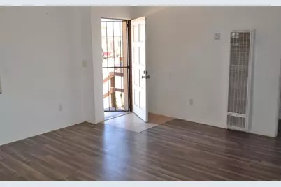 521 Dahlia Ave, Imperial Beach, CA 91932 - Photo 5