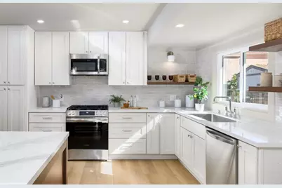 1845 Thomas Ave, San Diego, CA 92109 - Photo 11
