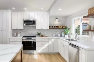 1845 Thomas Ave, San Diego, CA 92109 - Photo 11