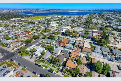 1845 Thomas Ave, San Diego, CA 92109 - Photo 3