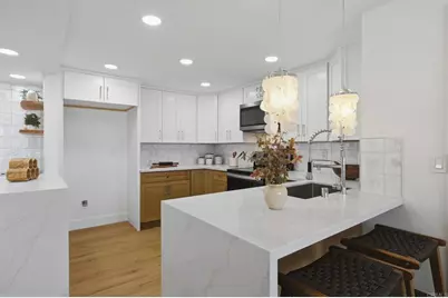 94 Kingston Ct W, Coronado, CA 92118 - Photo 17