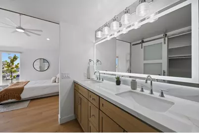 94 Kingston Ct W, Coronado, CA 92118 - Photo 35