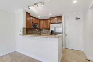 8889 Caminito Plaza Centro, San Diego, CA 92122 - Photo 7