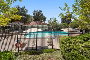4620 Villas Dr, Bonita, CA 91902 - Photo 15