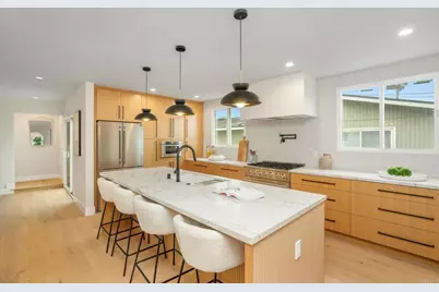 219 W Acacia Ave, El Segundo, CA 90245 - Photo 11
