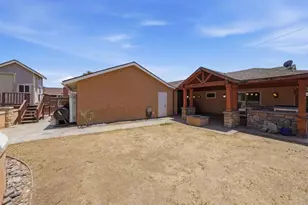 670 N Citrus Ave, Escondido, CA 92027 - Photo 29