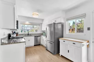 6273 Estelle St, San Diego, CA 92115 - Photo 9