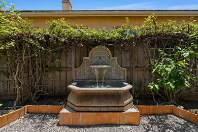 1001 Hawthorne Creek Drive, Chula Vista, CA 91914 - Photo 11
