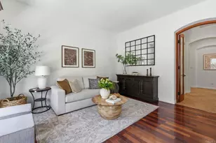 1001 Hawthorne Creek Dr, Chula Vista, CA 91914 - Photo 9