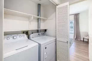 8619 Via Mallorca, La Jolla, CA 92037 - Photo 19