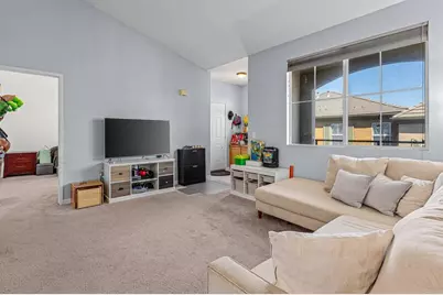 1880 Aubrives Place ##2134, Chula Vista, CA 91913 - Photo 9