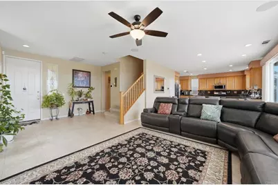 344 Plaza Los Osos, Chula Vista, CA 91914 - Photo 5