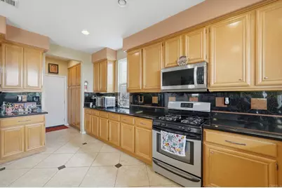 344 Plaza Los Osos, Chula Vista, CA 91914 - Photo 11