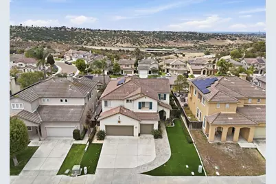 344 Plaza Los Osos, Chula Vista, CA 91914 - Photo 3