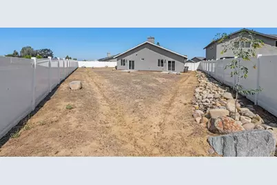 1617 Mauzy Way, El Cajon, CA 92021 - Photo 23