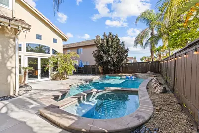 522 Bayona Loop, Chula Vista, CA 91910 - Photo 49